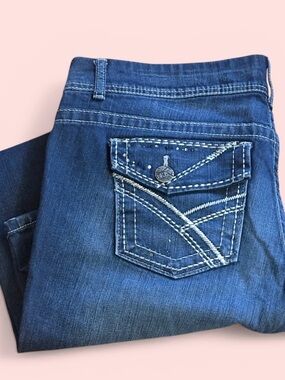 BKE Payton Bootcut Denim Jeans with Decorative Pocket Stitching